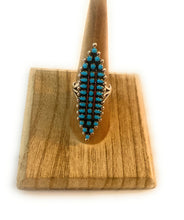 Load image into Gallery viewer, Beautiful Turquoise & Sterling Silver Petit Point Ring